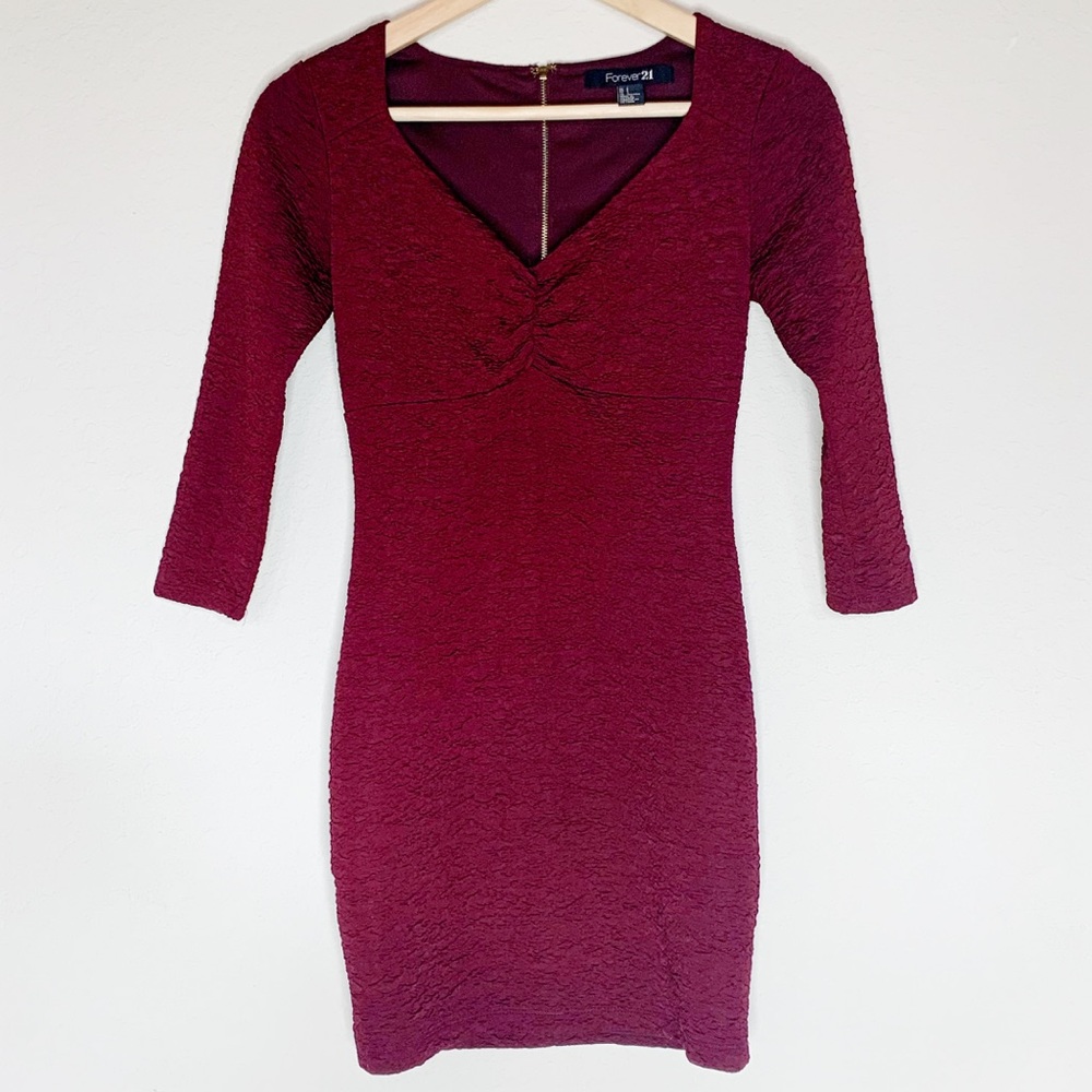 Forever 21 Small Maroon Textured Bodycon Dress